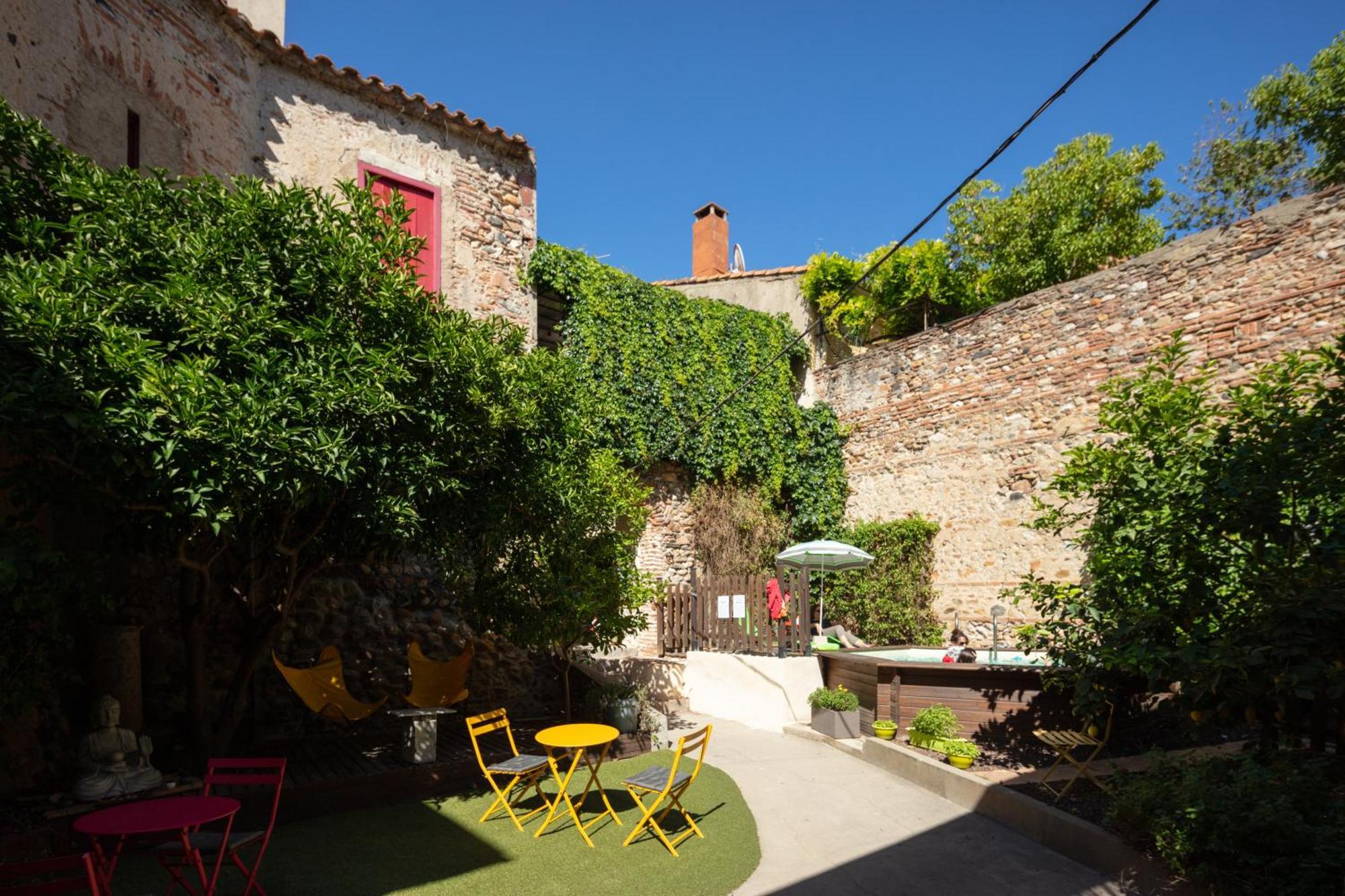 La Tour Du Terroir Bed & Breakfast Rivesaltes Exterior photo