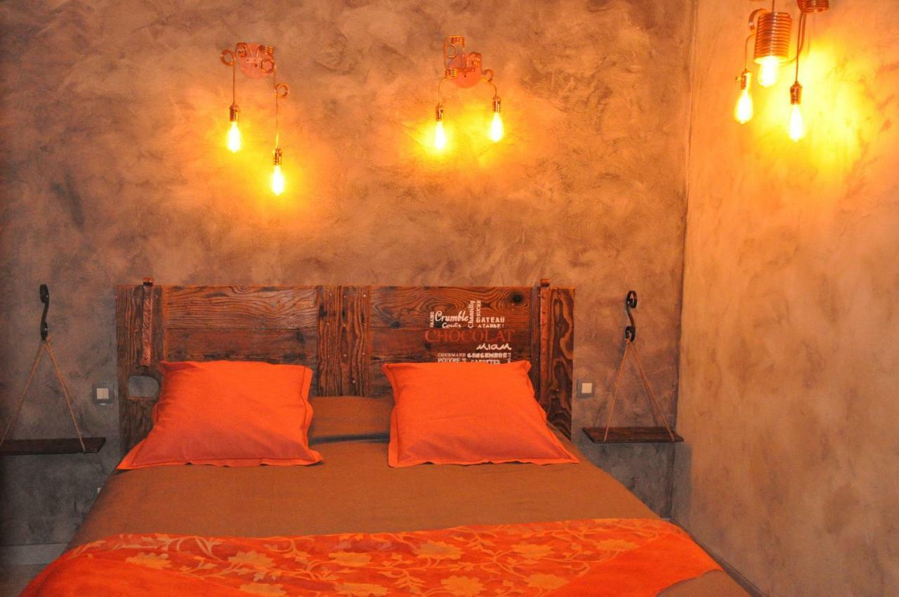 La Tour Du Terroir Bed & Breakfast Rivesaltes Exterior photo